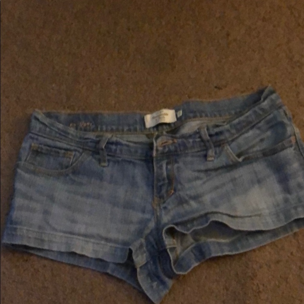 Ambercrombie shorts jeans size 2 stretchable